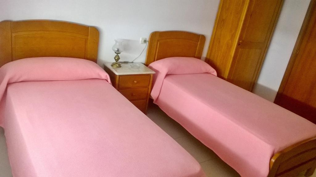 Hostal El Cairo Феррол Экстерьер фото
