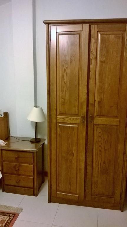 Hostal El Cairo Феррол Экстерьер фото