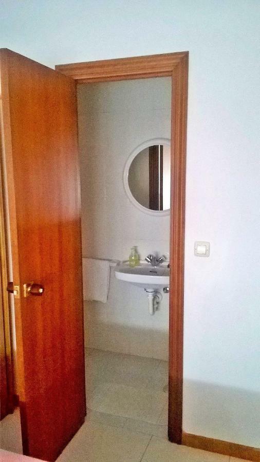 Hostal El Cairo Феррол Экстерьер фото