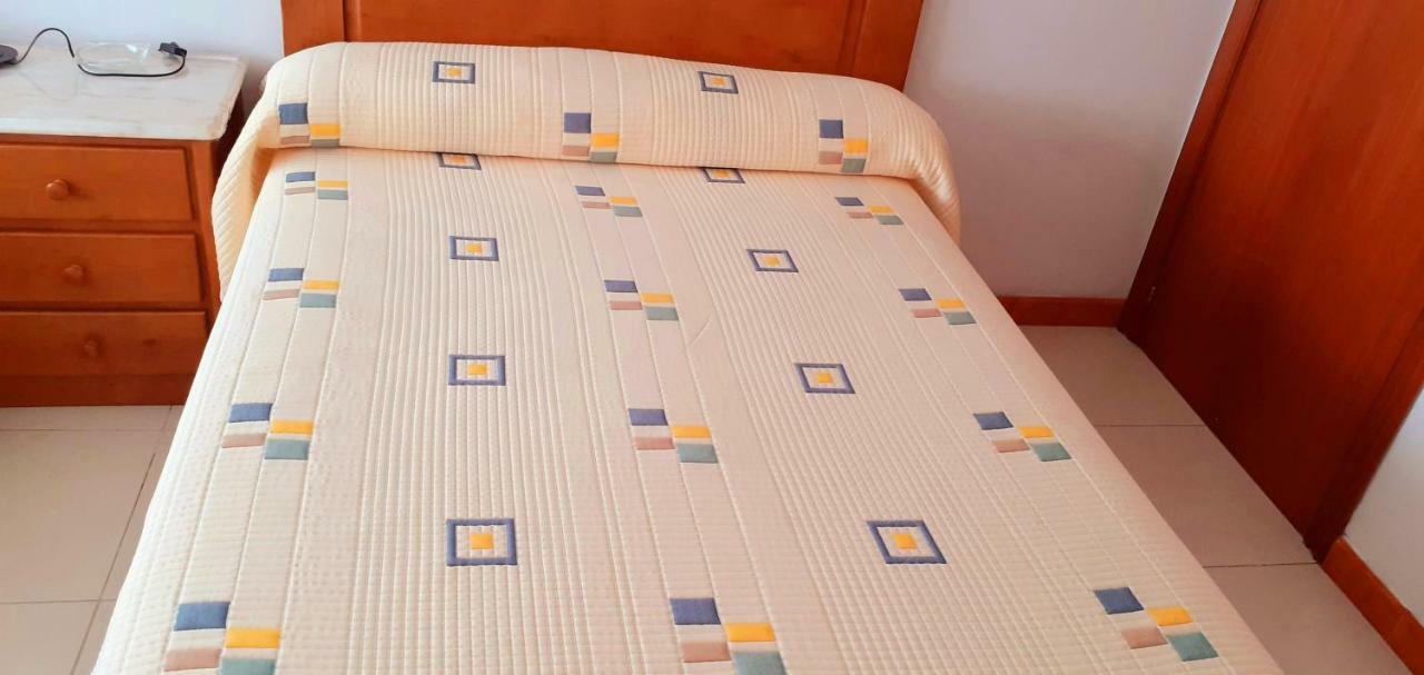 Hostal El Cairo Феррол Экстерьер фото